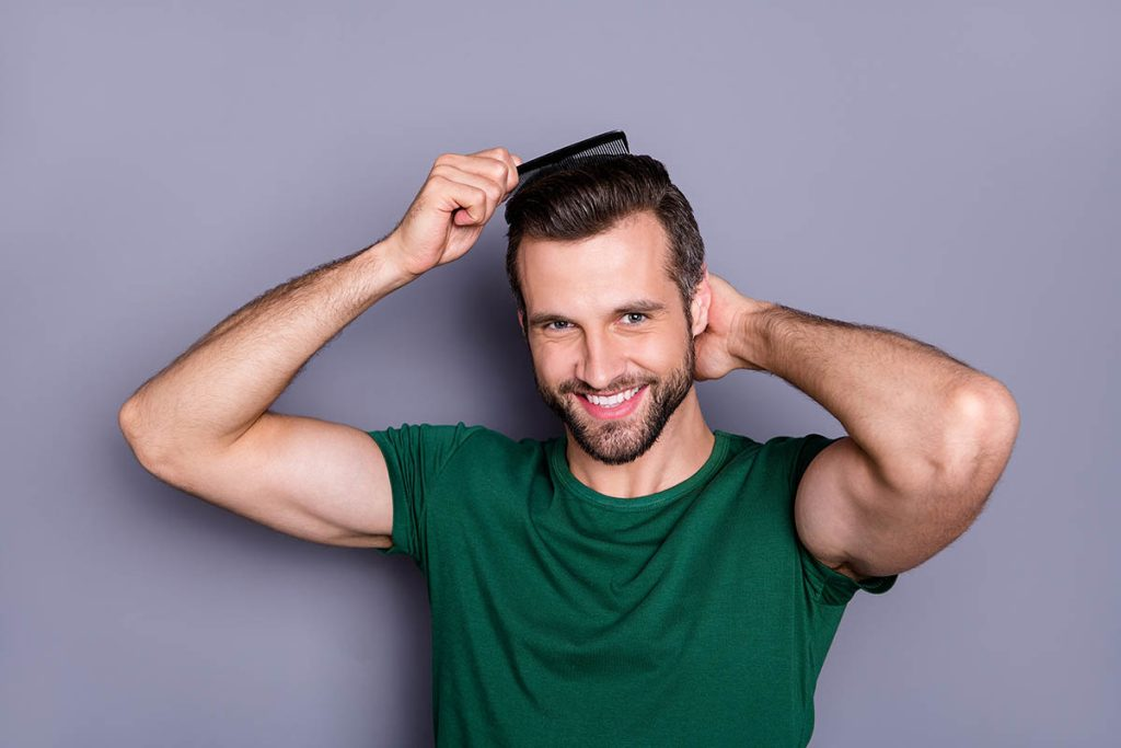 Side part – jak nosić i stylizować tę klasyczną fryzurę?