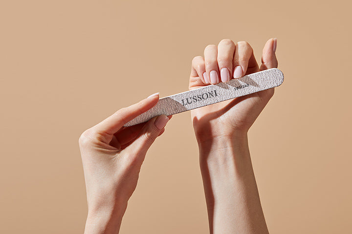 Niezbędnik manikiurzystki &#8211; podstawowe akcesoria do manicure i pedicure
