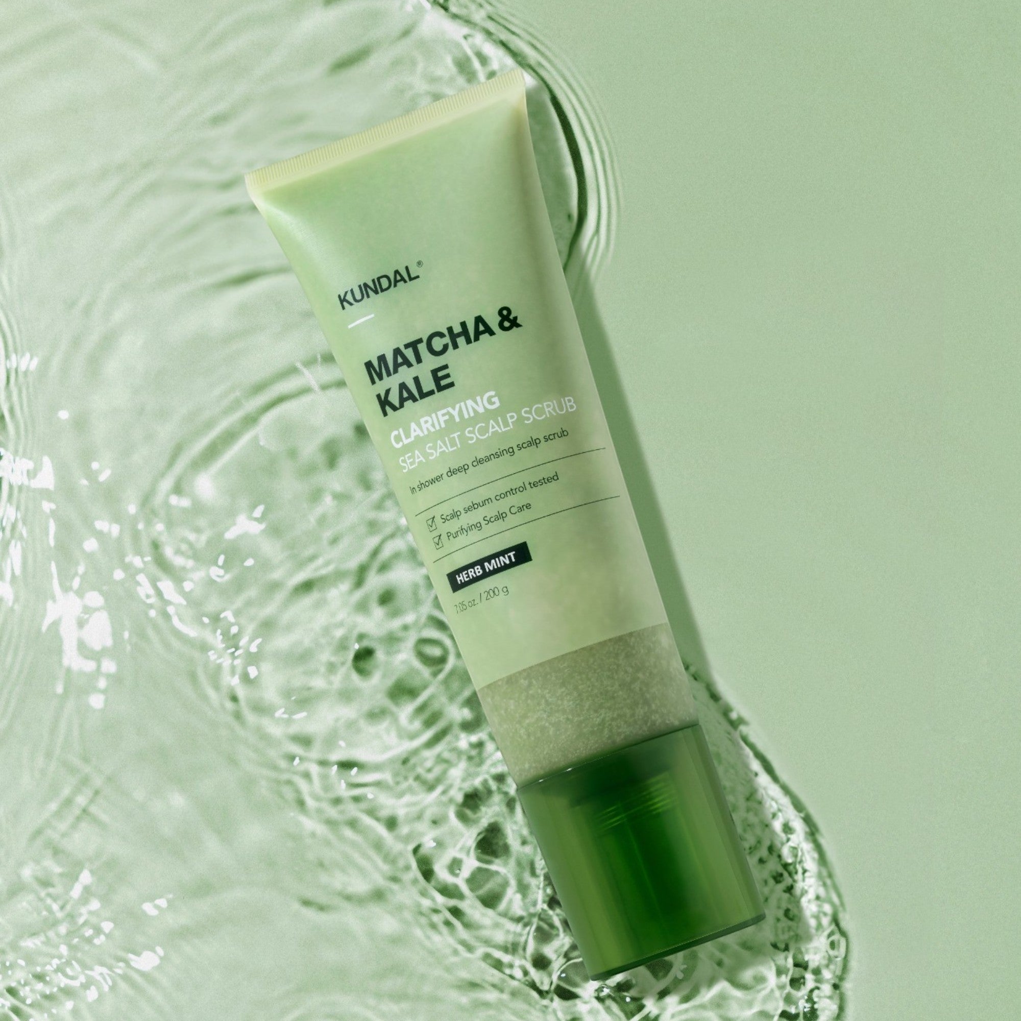 KUNDAL MATCHA&KALE CLARIFYING SEA SALT SCRUB Trychologiczny peeling do skóry głowy Herb Mint 200 g #2